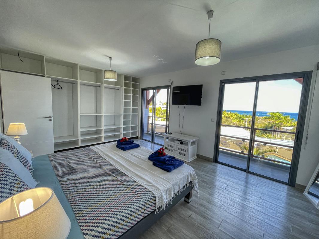 20 Location villa Andrea 3 chambres 6 personnes vue mer et piscine à sainte anne en guadeloupe - suite parentale